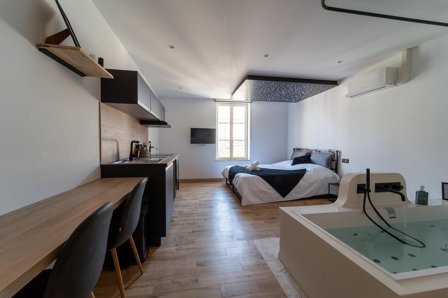 La Nuit Sous Les Etoiles Apartment Nancy Luaran gambar