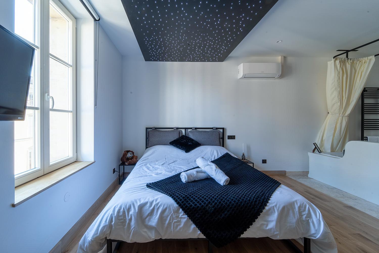La Nuit Sous Les Etoiles Apartment Nancy Luaran gambar